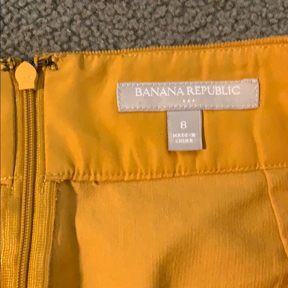 Banana Republic Corduroy Skirt - Picture 3 of 4